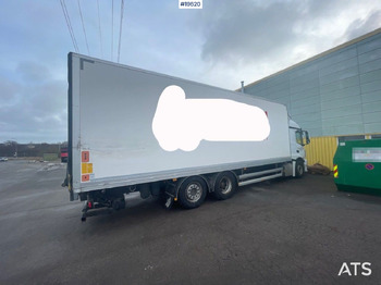Dobozos felépítményű teherautó Mercedes Actros: 5 kép.