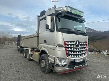Billenőplatós teherautó Mercedes Arocs 2658: 2 kép.