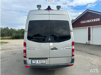 Minibusz, Kisbusz Mercedes Sprinter: 5 kép.