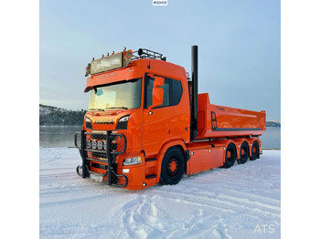 Horgos rakodó teherautó Scania R660: 2 kép.