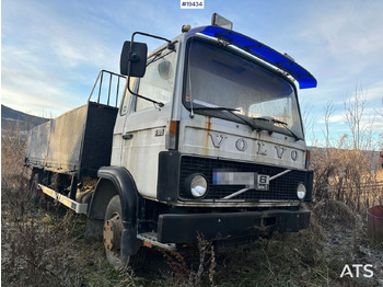 Platós teherautó VOLVO