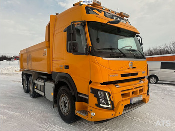 Billenőplatós teherautó Volvo FMX 540: 4 kép.