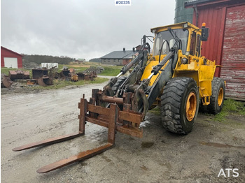 Gumikerekes homlokrakodó VOLVO L90