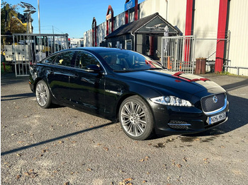 Autó JAGUAR
