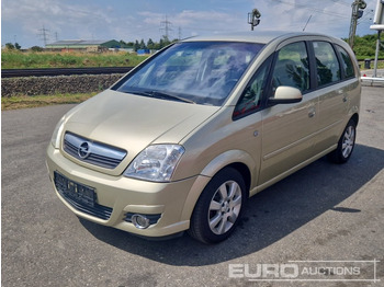 Autó OPEL
