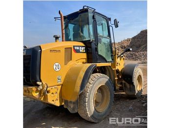 Gumikerekes homlokrakodó CATERPILLAR 910