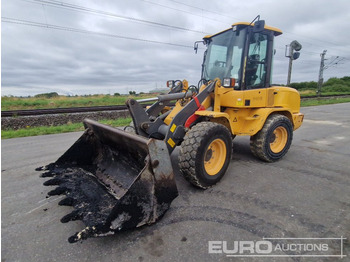 Gumikerekes homlokrakodó VOLVO L30G