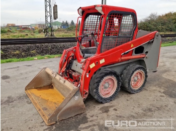Mini homlokrakodó BOBCAT S450