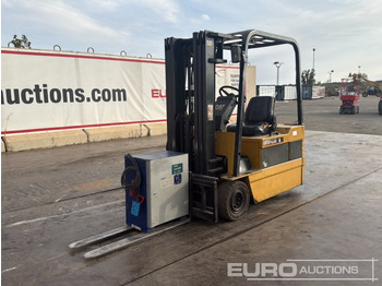 Villás targonca CATERPILLAR EP