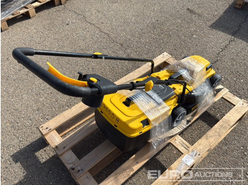 Kerti fűkasza Manual Lawn Mower: 2 kép. Kerti fűkasza Manual Lawn Mower: 2 kép.