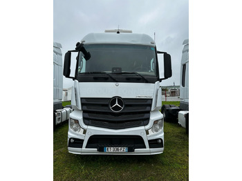 Nyergesvontató MERCEDES-BENZ Actros 1845