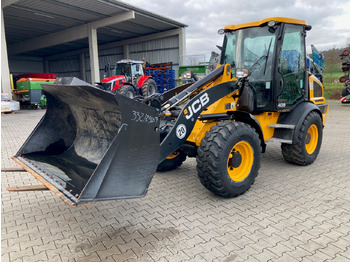 Rakodógép JCB 409
