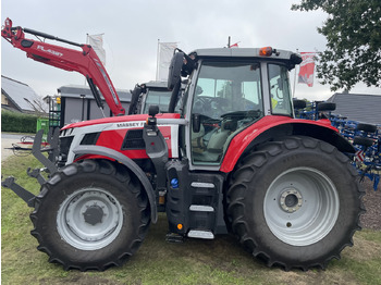 Traktor MASSEY FERGUSON 100 series