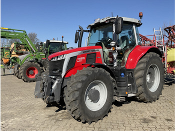 Traktor MASSEY FERGUSON 100 series