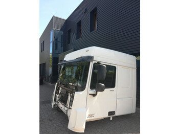 Fülke és belső tér - Teherautó DAF XF 106 Euro 6: 2 kép. Fülke és belső tér - Teherautó DAF XF 106 Euro 6: 2 kép.