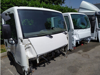 Fülke és belső tér NISSAN