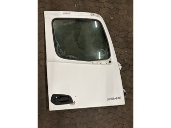 Fülke és belső tér MERCEDES-BENZ