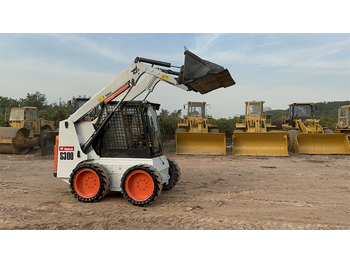 Mini homlokrakodó BOBCAT S300