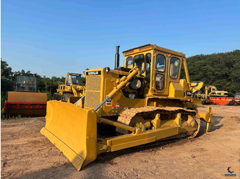 Buldózer CAT D7G: 2 kép. Buldózer CAT D7G: 2 kép.