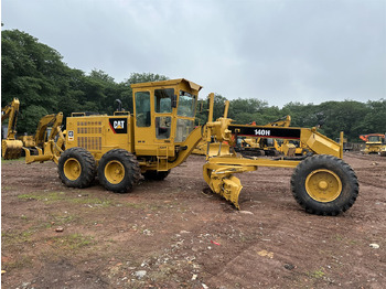 Gréder CATERPILLAR 140H