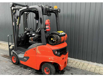 Gázüzemű targonca Linde H16T-01: 3 kép.