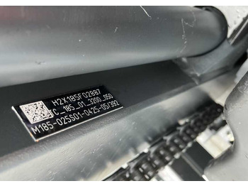 Gázüzemű targonca Linde H25T-02: 5 kép. Gázüzemű targonca Linde H25T-02: 5 kép.