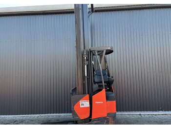 Tolóoszlopos targoncá Linde R14X: 2 kép. Tolóoszlopos targoncá Linde R14X: 2 kép.