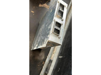 Elektromos rendszer - Építőipari gépek Liebherr R954CHD Li: 5 kép. Elektromos rendszer - Építőipari gépek Liebherr R954CHD Li: 5 kép.