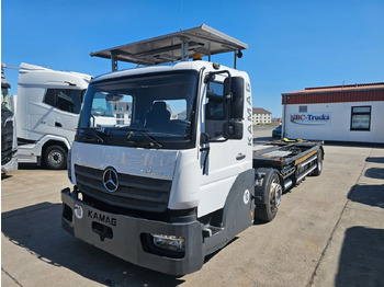 Cserefelépítményes teherautó MERCEDES-BENZ
