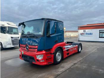 Nyergesvontató MERCEDES-BENZ Actros 1843