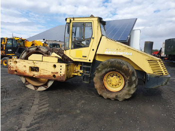 BOMAG BW 225 D-3 / 2001 / nur 3.824h! / Variocontrol lízing BOMAG BW 225 D-3 / 2001 / nur 3.824h! / Variocontrol: 2 kép.