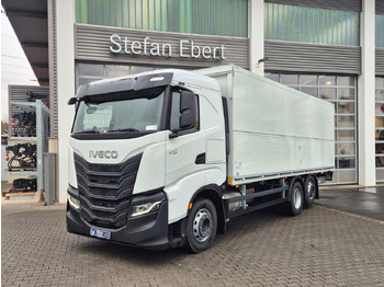 Italszállító teherautó IVECO