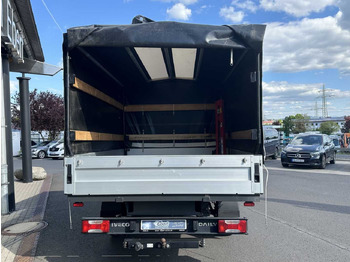 Platós kisteherautó Iveco Daily 35S14 Pritsche+Plane *AHK*Ladekran*7-Sitze: 4 kép.