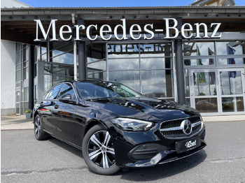 Szedán MERCEDES-BENZ