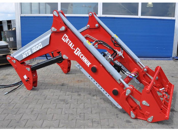 Homlokrakodó traktorhoz METAL-TECHNIK