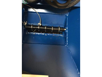 Betakarítás utáni berendezés Unimetal grain crusher H-745/2: 2 kép. Betakarítás utáni berendezés Unimetal grain crusher H-745/2: 2 kép.