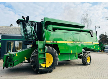 Kombájn JOHN DEERE 2254