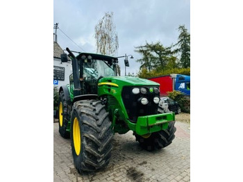 Traktor John Deere 7730: 3 kép.