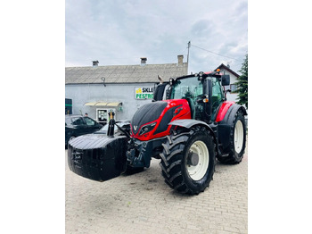 Traktor VALTRA T234