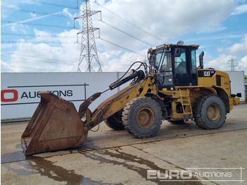 Gumikerekes homlokrakodó CATERPILLAR 930H