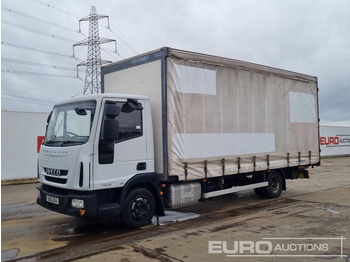 Ponyvás teherautó IVECO