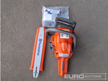 Garázs felszerelés Unused Husqvarna 120 Mark II 14" Petrol Chain Saw: 5 kép.