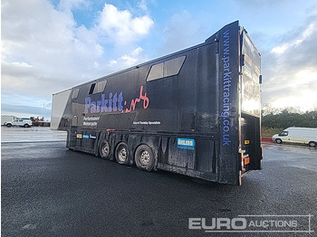 Félpótkocsi dobozos Wilson Tri Axle Double Deck Motor Sport Stepframe Trailer, Kitchen, Shower, Bedrooms, Garage: 3 kép. Félpótkocsi dobozos Wilson Tri Axle Double Deck Motor Sport Stepframe Trailer, Kitchen, Shower, Bedrooms, Garage: 3 kép.