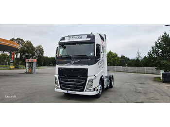 Nyergesvontató Volvo FH 500: 5 kép.