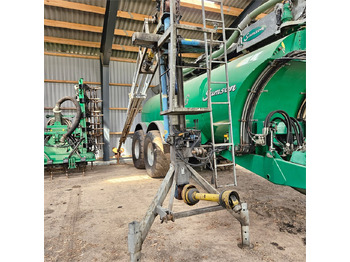 Műtrágyaszóró gép