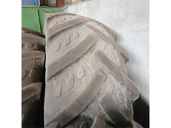 Traktor Kleber 520/70 R38: 4 kép.