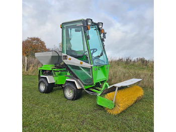 Többcélú/ Speciális jármű