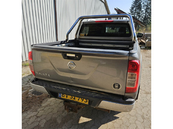Pickup Nissan Navara: 4 kép.