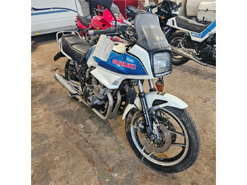 Motorkerékpár SUZUKI