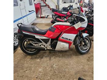 Motorkerékpár Suzuki GSX1100EF: 2 kép.
